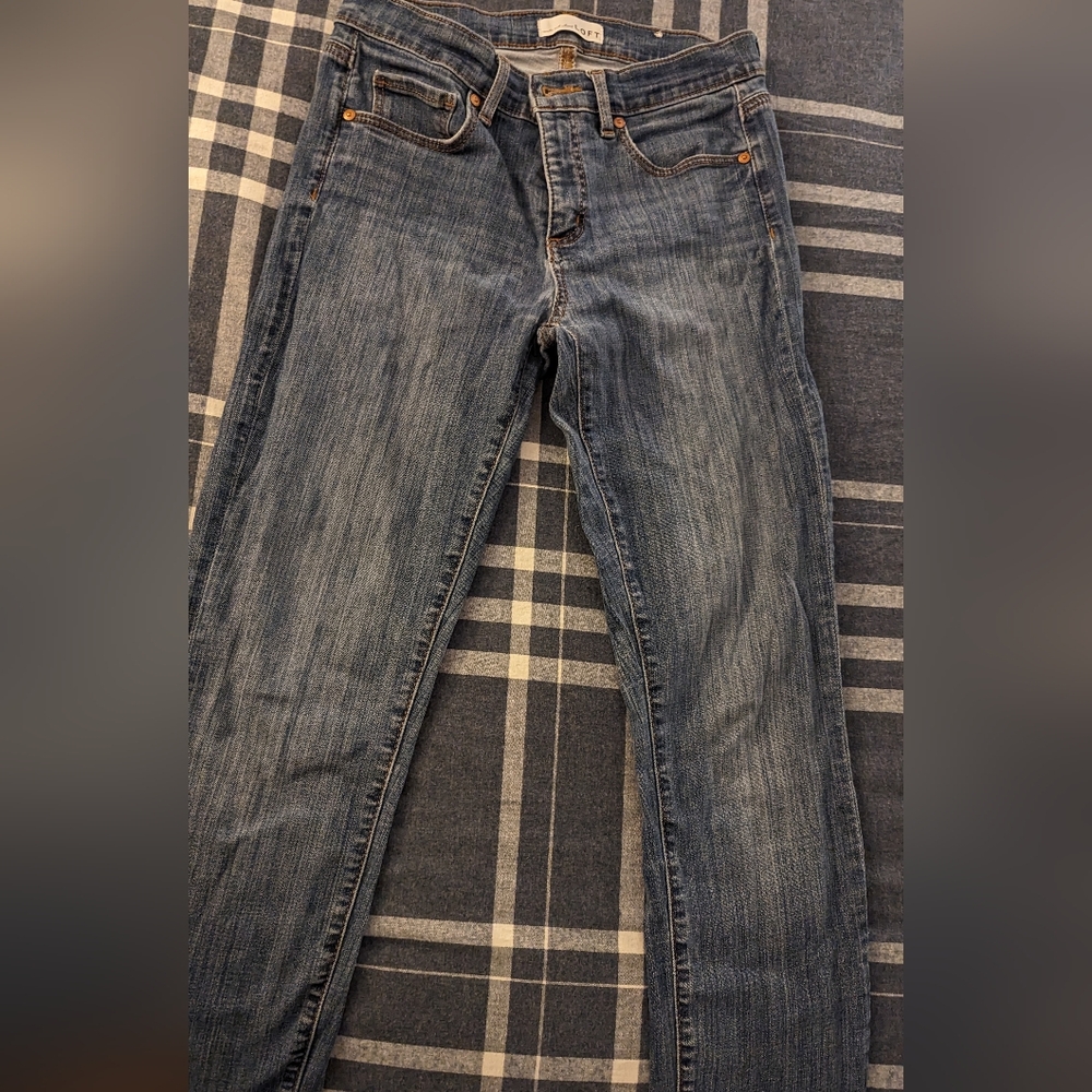 LOFT stretch skinny jeans size 4. Worn once!
